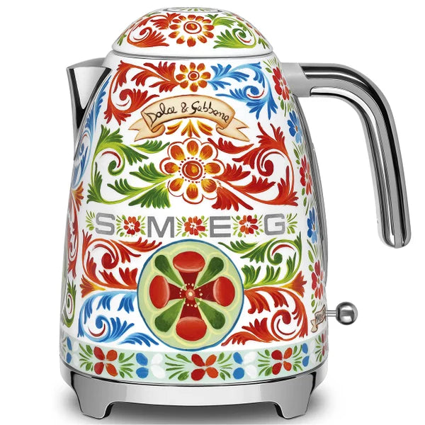 Hervidor Eléctrico Smeg, Estilo años 50, Dolce Gabbana, 220V, KLF03DGEU