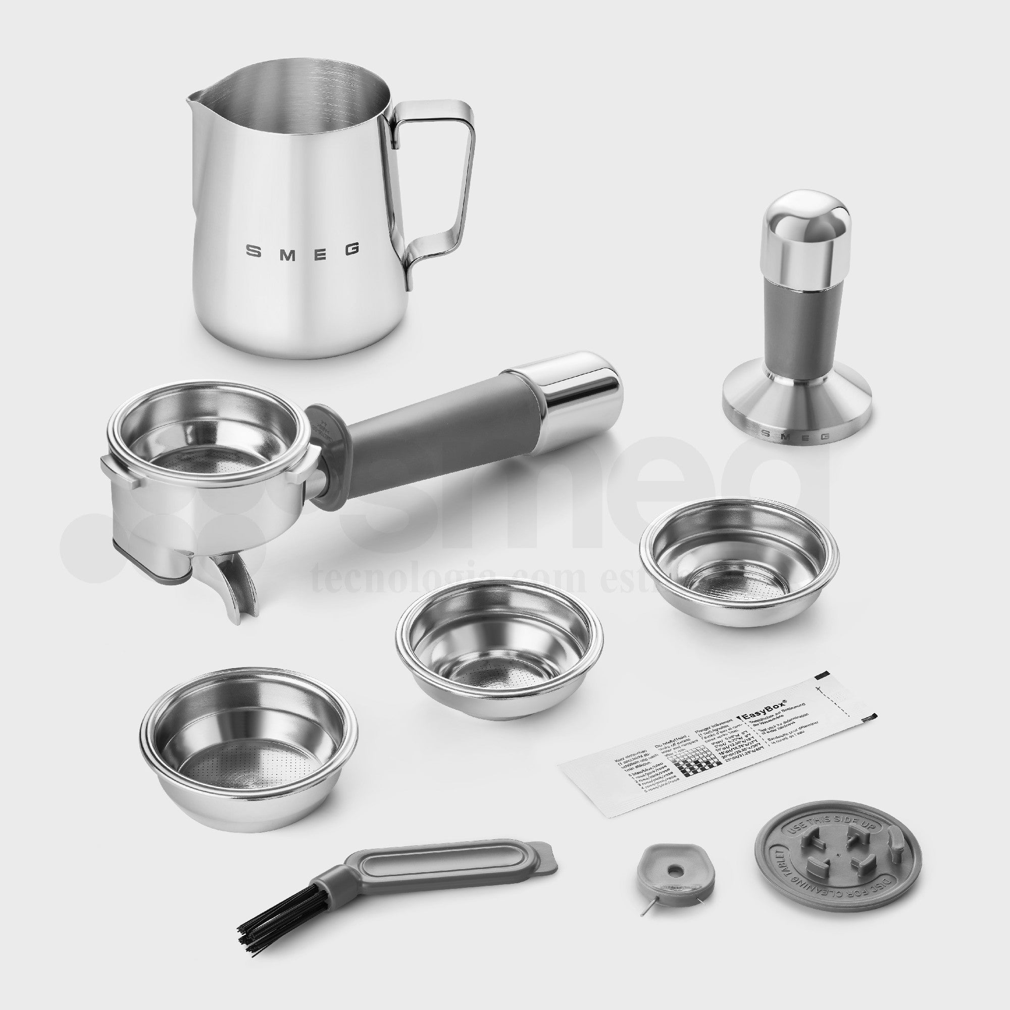 Cafetera Espresso Manual con Molinillo Smeg, Estilo años 50, 1650w, Azul, EGF03PBEU