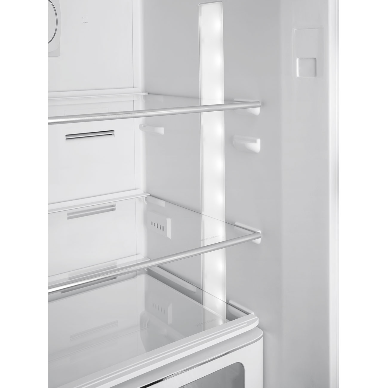 Refrigerador Smeg 2 Puertas, Estilo anõs 50, Bisagra a la derecha, 220v, Blanco, FAB32RWH5