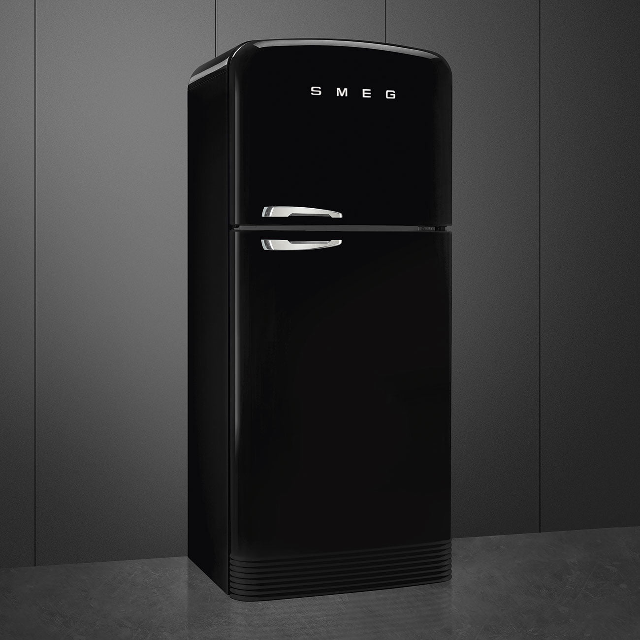 Refrigerador Smeg 2 Puertas, Estilo anõs 50, 524L, Bisagra a la derecha, 220v, Negro, FAB50RBL5