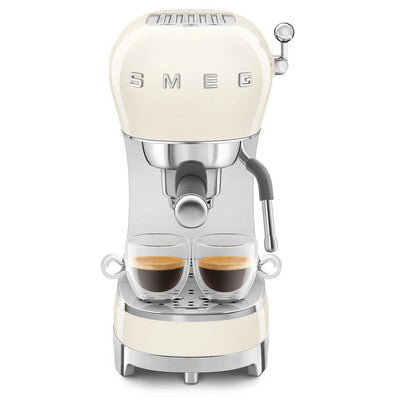 Cafetera Espresso Manual Smeg, Estilo años 50, 1350w, Crema, ECF02CREU
